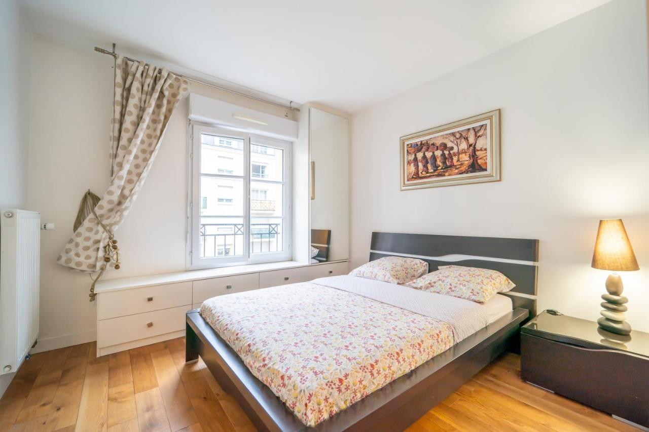 Havre De Paix - Appt Avec Terrasse Apartment Courbevoie Ngoại thất bức ảnh