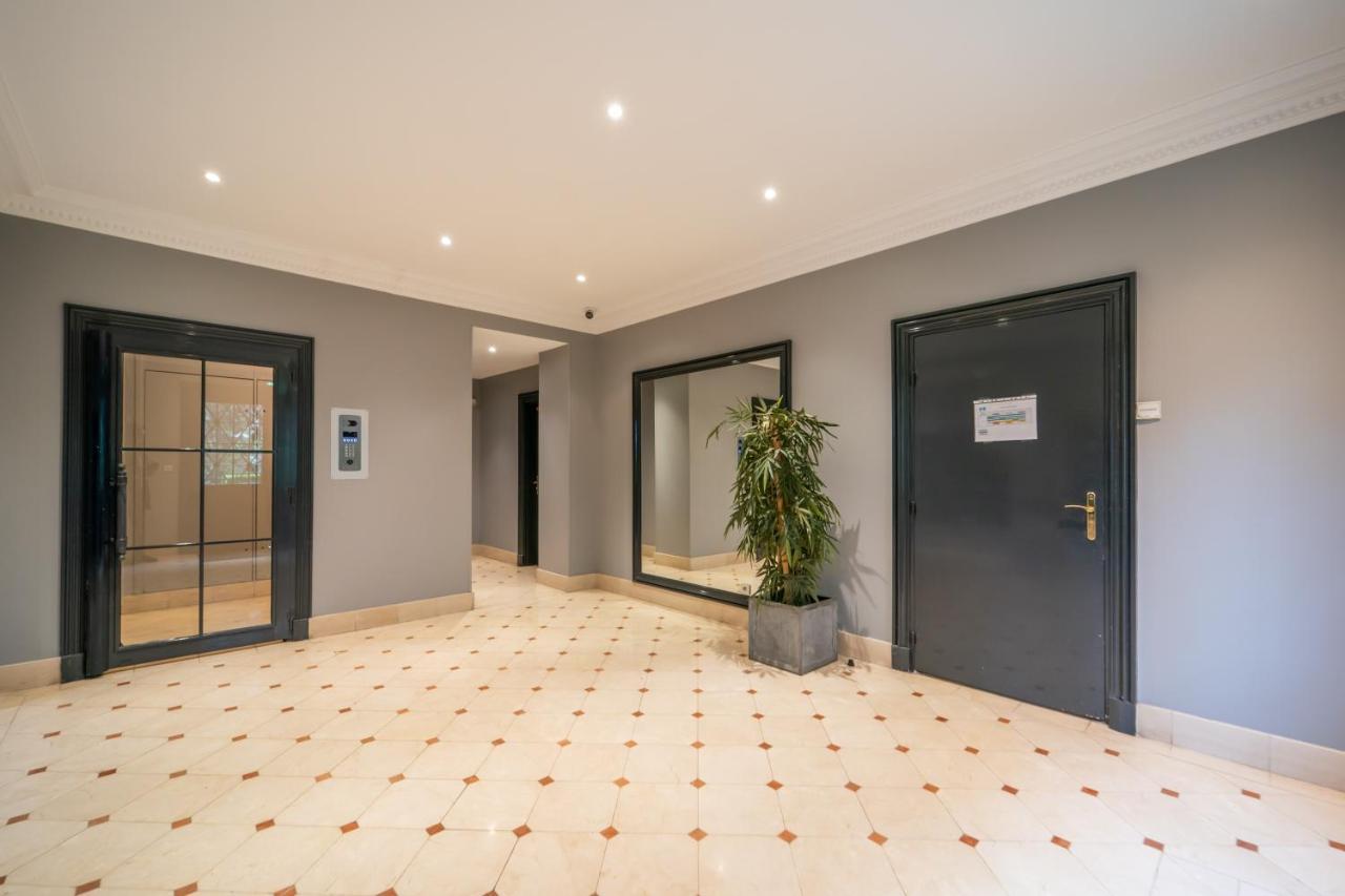 Havre De Paix - Appt Avec Terrasse Apartment Courbevoie Ngoại thất bức ảnh